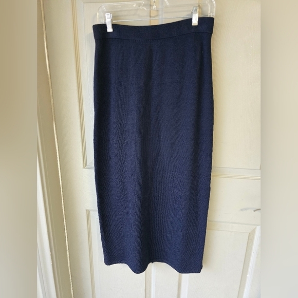 ST. JOHN Knit Long Skirt Size 8 Women Navy Santana Cocktail Thick Flawed - Picture 2 of 10